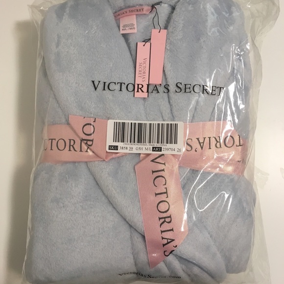 🚨LAST ONE!🚨🆕VS - GREY COZY SHORT ROBE - M/L - Picture 2 of 8